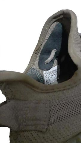 Yeezy 350 V2 أصلية مقاس 38 - Adidas Boost أصلية - 2