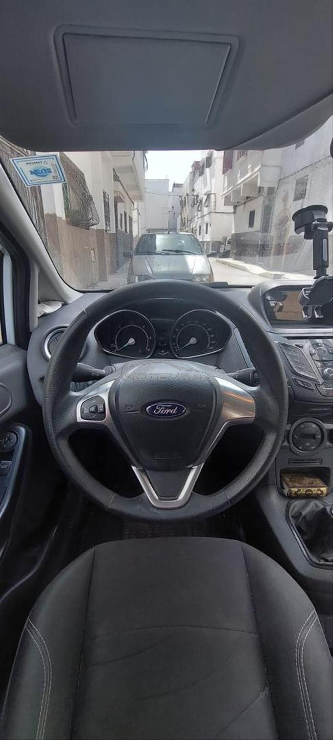 Ford Fiesta trend plus 2017 (premiere main)