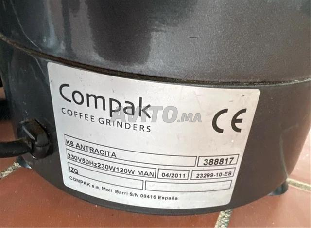 مطحنة قهوة احترافية COMPAK K6 - 2