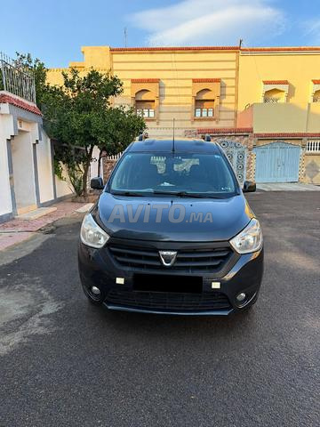 Dacia dekker modèle 2013 carte grise 6 portes