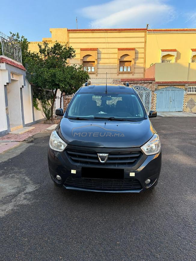 Dacia dekker model 2013 carte grise 6 portes 