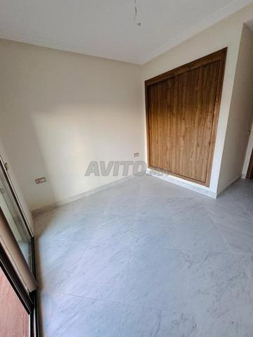 Appartement neuf vide à louer Ryad salam - 2