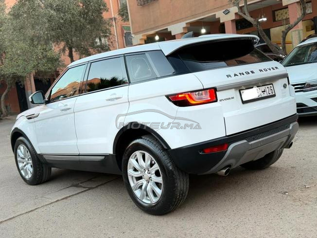 Range rover évoque l3amra modèle 2017