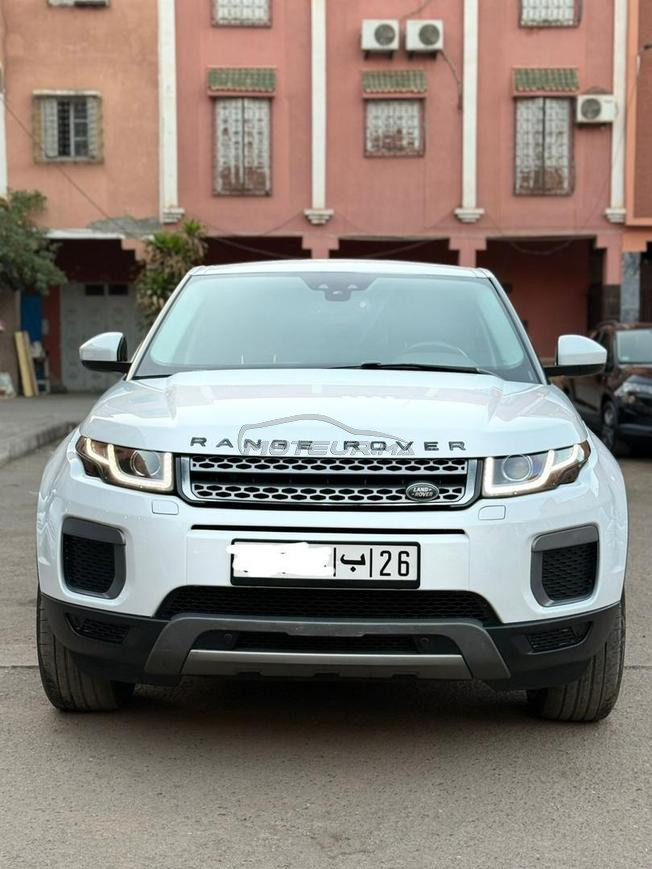 Range rover évoque l3amra modèle 2017