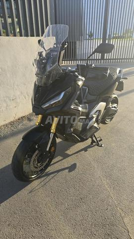 XADV 750 - - 2