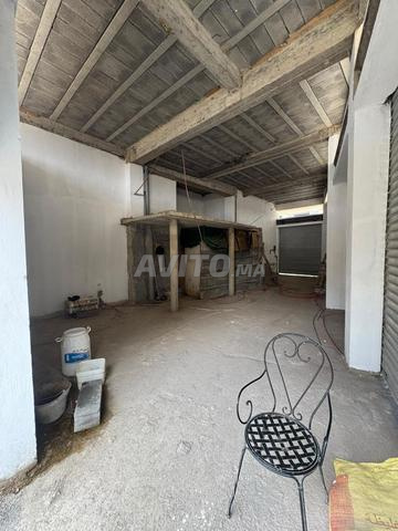 Local commercial à vendre à Ain Atiq garage - 2