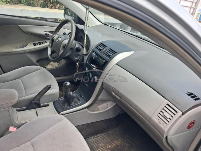 Voiture de marque toyota Millénium 