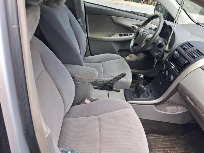 Voiture de marque toyota Millénium 
