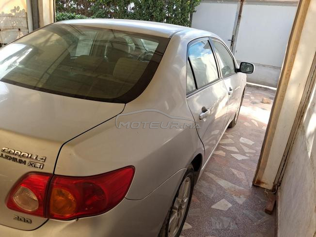 Voiture de marque toyota Millénium 