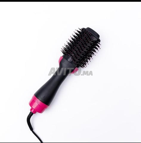 Brosse à cheveux électrique. - 2