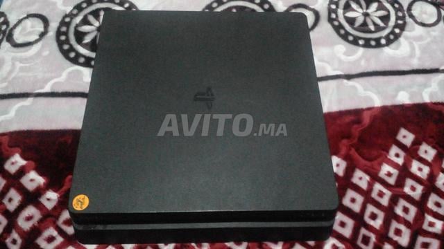 PS4 Slim vient avec God of War, GTA V ....