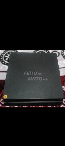 PS4 Slim . God of War.. GTA V - 2