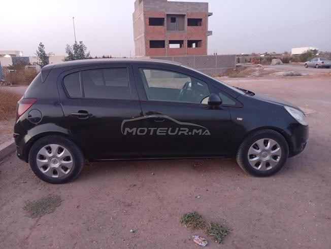 Opel Corsa Essence Manuelle 2011 à Marrakech