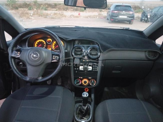 Opel Corsa Essence Manuelle 2011 à Marrakech