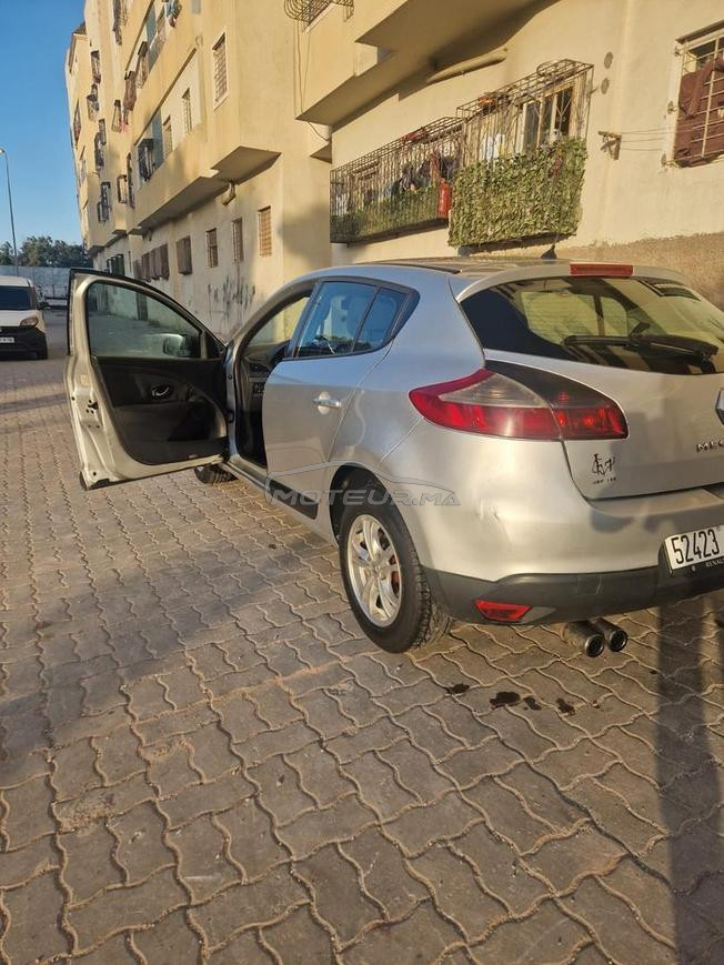 voiture très bon état 