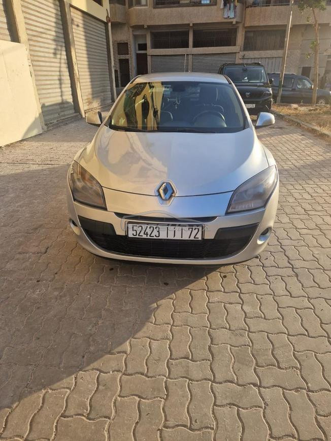 voiture très bon état 
