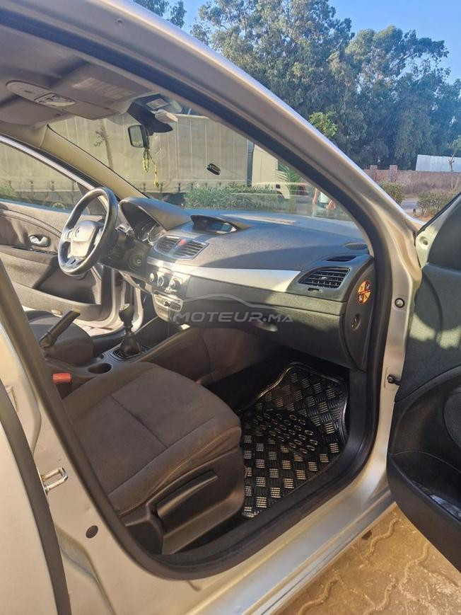 voiture très bon état 