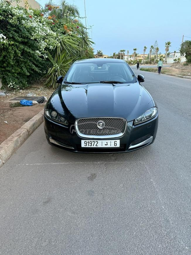 Jaguar xf 9 cv comme neuve