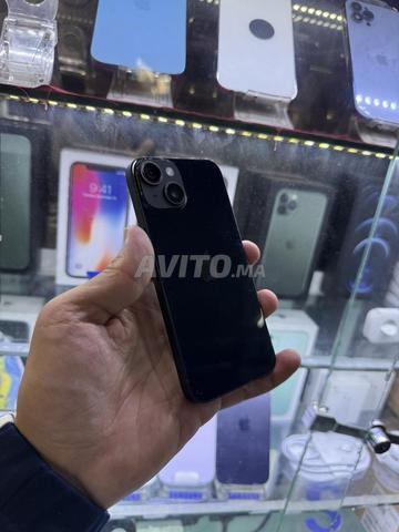 iPhone 14 officiel 128/88 état - 2