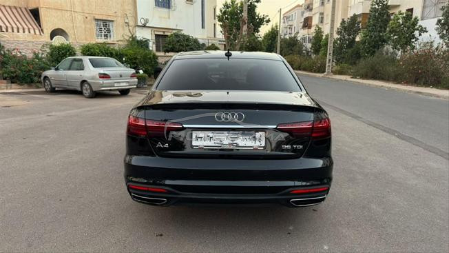 Audi A4.....