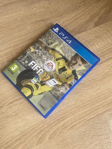 FIFA 17 avec l'aventure Hunter à vendre - 2