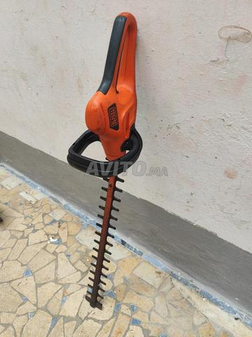 معدات حديقة بلاك اند ديكر