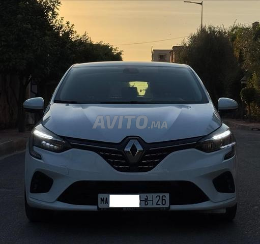 Renault Clio 5 Diesel Manuelle 2023 à Marrakech - 2