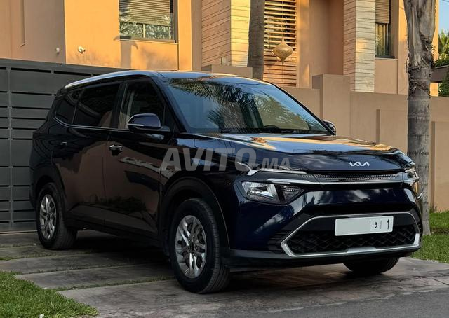 Kia Carens Diesel Automatique 2023 à Marrakech - 2