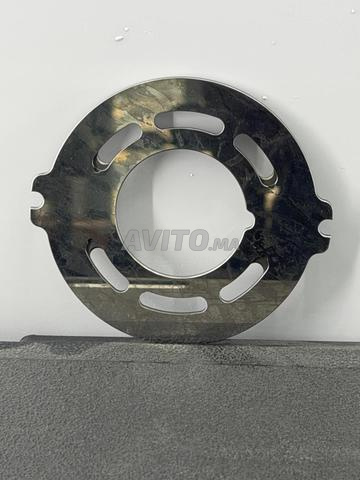 Plaque de distribution moteur rotation CAT M318 à vendre - 2