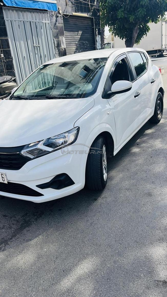 je met en vente ma voiture Dacia Sandero 