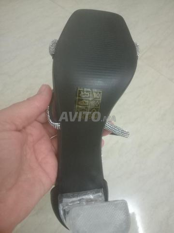 صندل بكعب مقاس 37 - 2