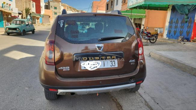 Dacia Duster Diesel Manuelle 2012  tout option 