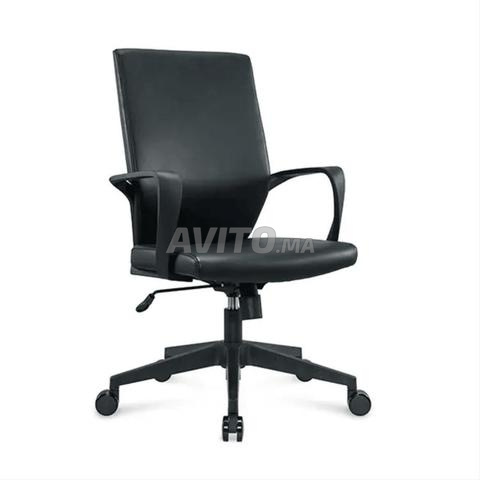Chaise de bureau exécutif en cuir noir - 2