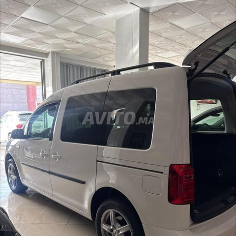 Caddy modèle 2017 douane 2026 8cv - 2