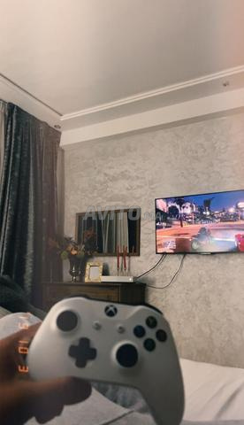 Xbox One S - 2