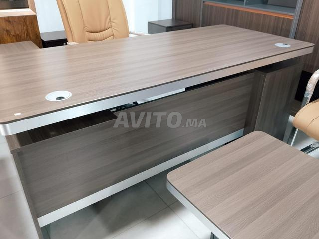 🌟 Bureaux élégants pour une touche professionnelle à votre bureau - 2