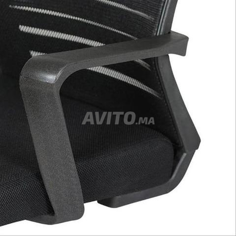 Chaise de bureau ergonomique en maille noire - 2