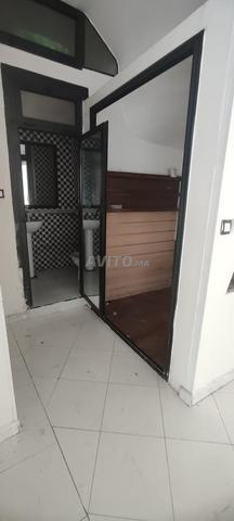 محل تجاري للإيجار أو صالون