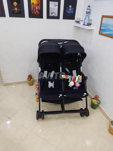عربة أطفال توأم Chicco Twam بحالة ممتازة