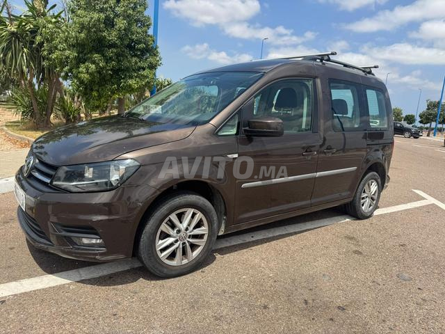 Excellente voiture familiale et propre - 2
