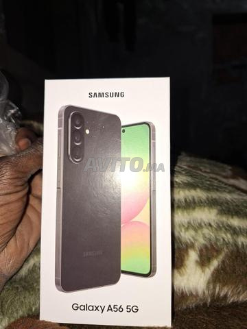 Samsung A56 5G 256Go Gris 10/10 Boîte - 2