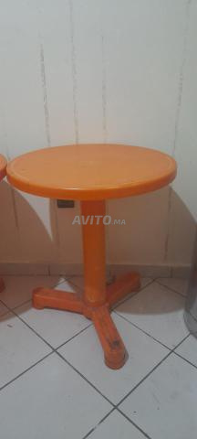 Table en plastique ronde pour table snack ou café - 2