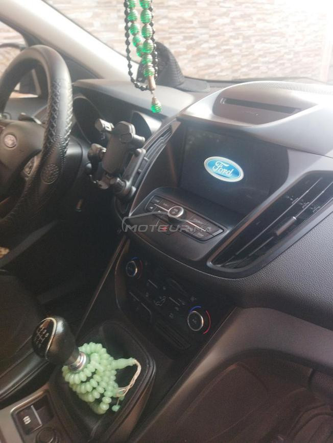 voiture très propre a vendre