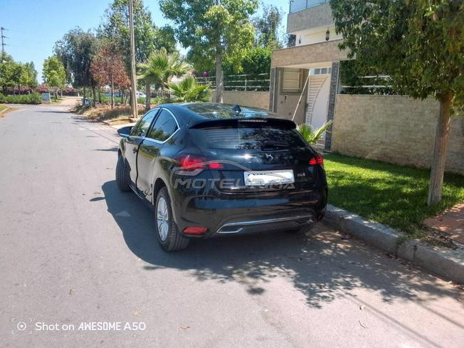 slm je met ma voiture avendre
