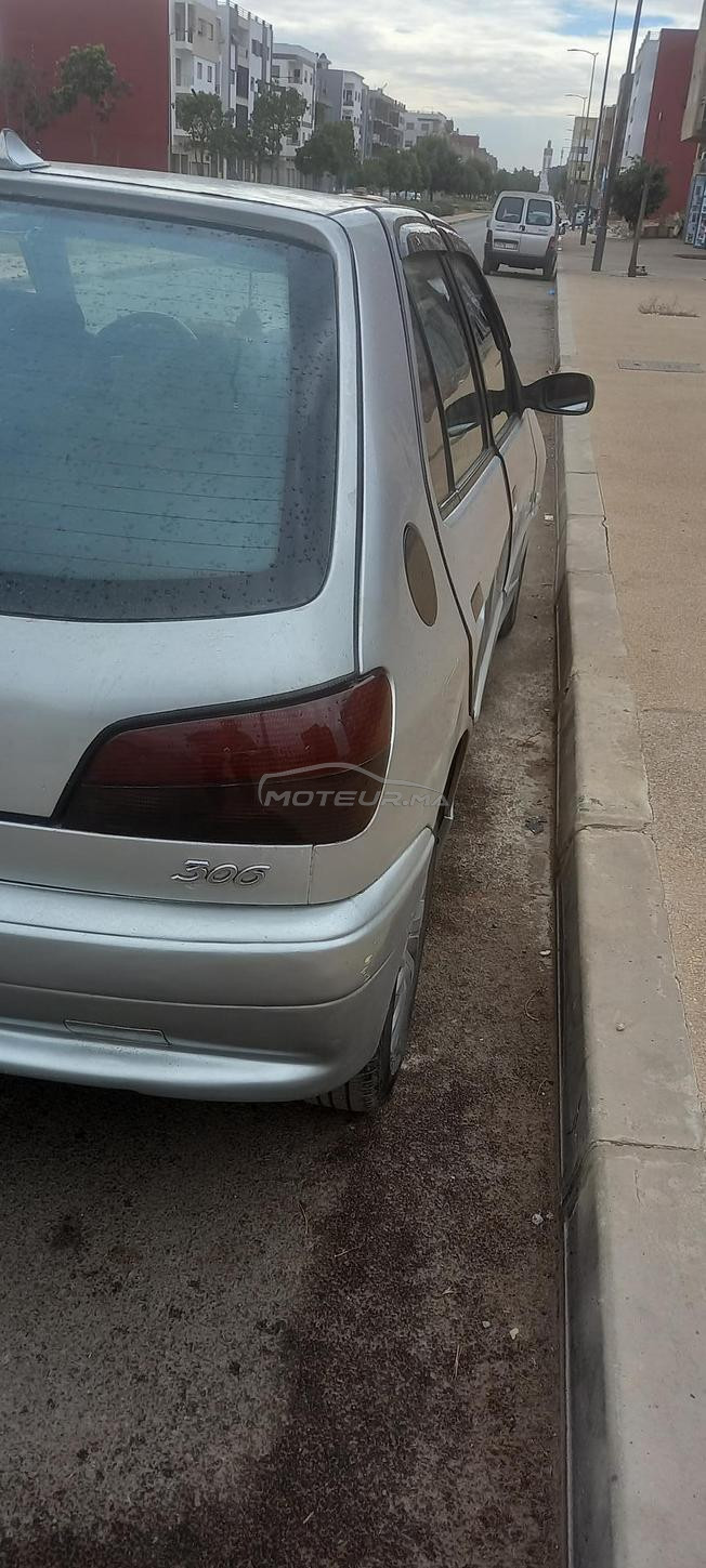 سيارةبيجو306