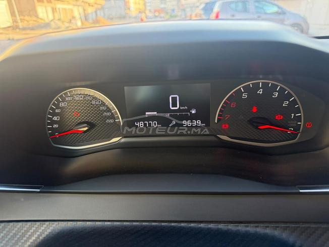 peugeot 208 10/2023 48000km