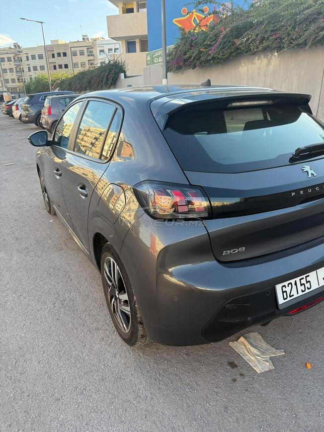 peugeot 208 10/2023 48000km