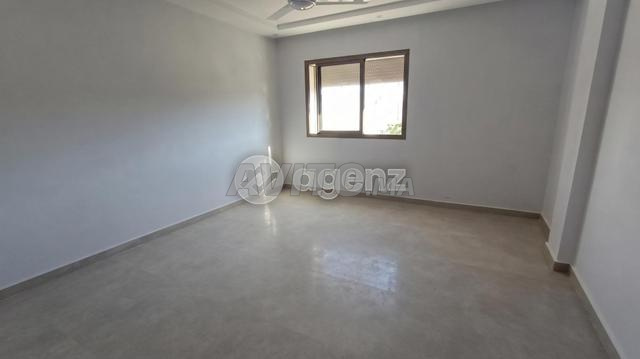 BOU-OU-1042 - Appartement à vendre à Victoria - 2