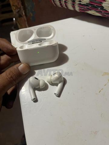 Apple AirPods Pro 2 - 2