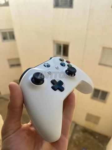 Xbox One S - 2
